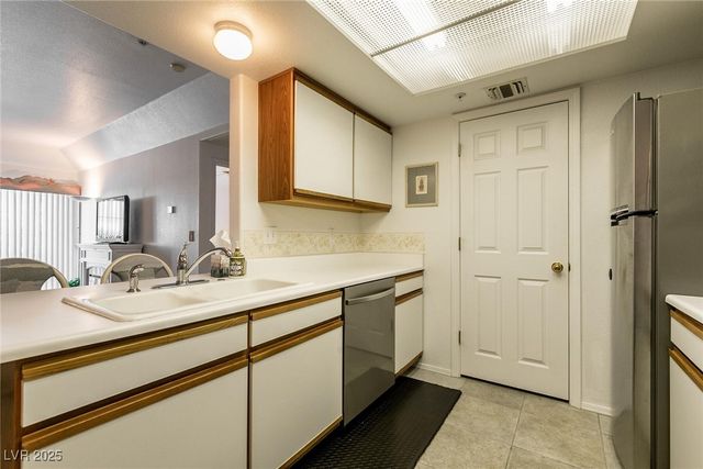 3550 Bay Sands Drive 3089, Laughlin, NV 89029