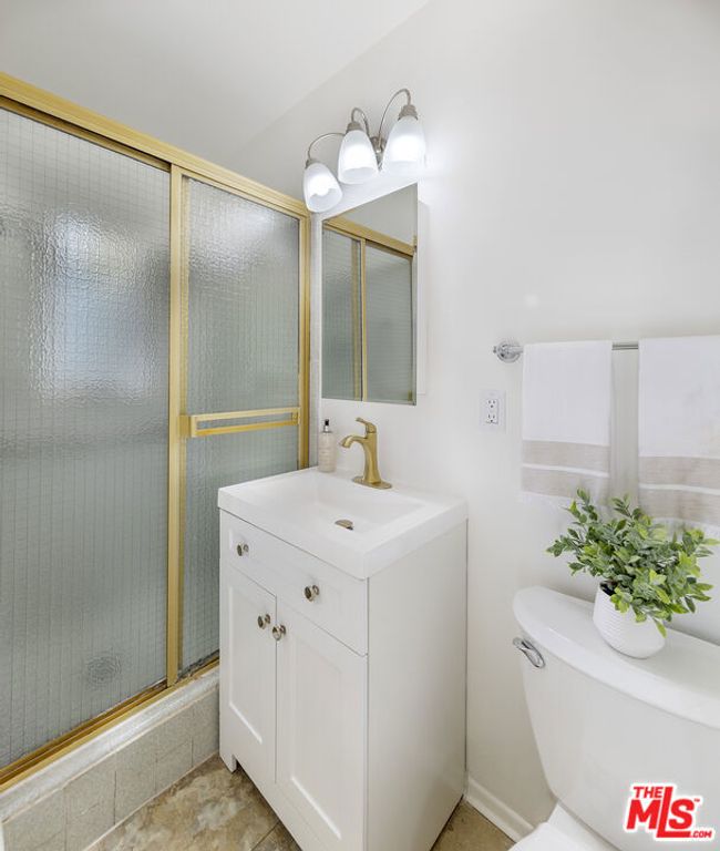 Image 13 of property listing at 1256 Camino Palomera, Santa Barbara, CA 93111