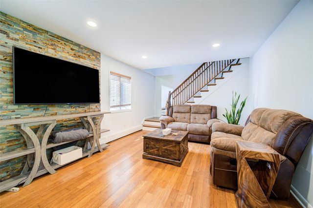 2210 Mohansic Avenue, Yorktown Heights, NY 10598