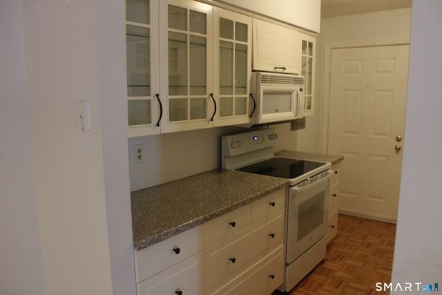 1 Concorde Way B4, Windsor Locks, CT 06096