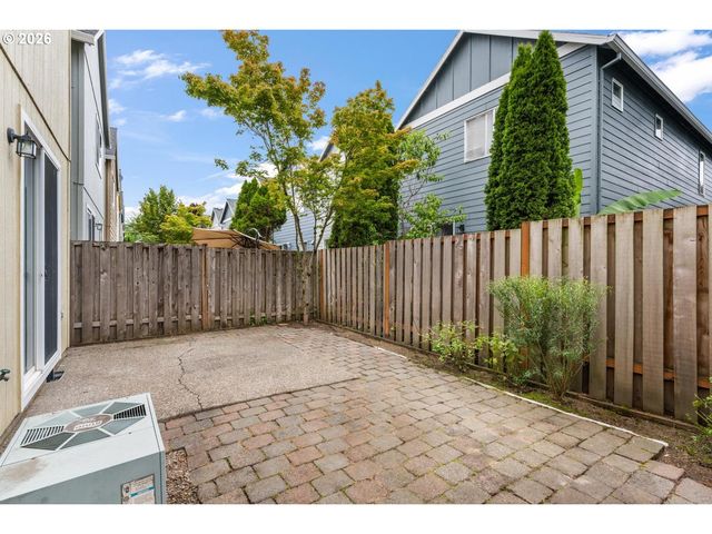1266 Sw 176TH Ter, Beaverton, OR 97003