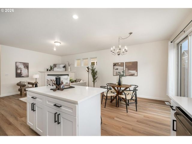 1266 Sw 176TH Ter, Beaverton, OR 97003