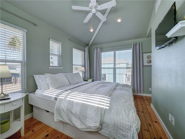 2606 S 11th St 21, Port Aransas, TX 78373