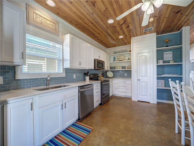 2606 S 11th St 21, Port Aransas, TX 78373