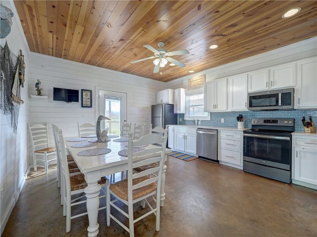 2606 S 11th St 21, Port Aransas, TX 78373