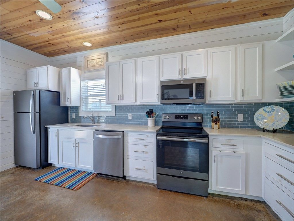 2606 S 11th St 21, Port Aransas, TX 78373 — photo 5