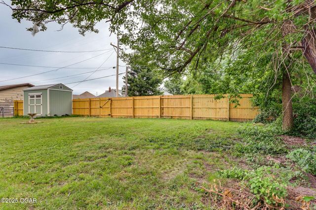 729 S High Avenue A&B, Joplin, MO 64801