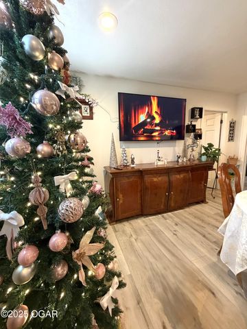 729 S High Avenue A&B, Joplin, MO 64801