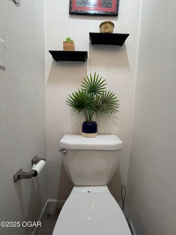 729 S High Avenue A&B, Joplin, MO 64801