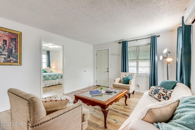 729 S High Avenue A&B, Joplin, MO 64801