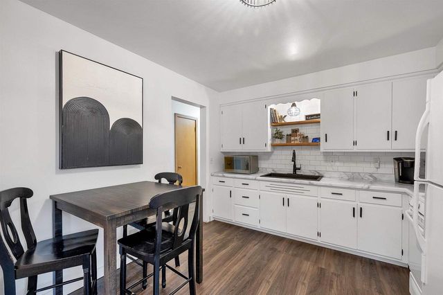 915 COLONIAL AVENUE, Green Bay, WI 54304