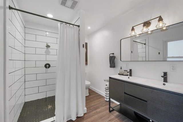 915 COLONIAL AVENUE, Green Bay, WI 54304