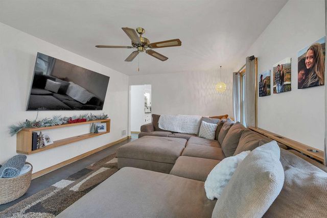 915 COLONIAL AVENUE, Green Bay, WI 54304