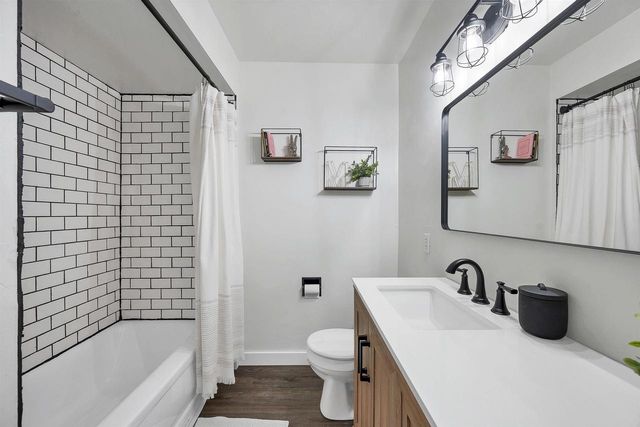 915 COLONIAL AVENUE, Green Bay, WI 54304