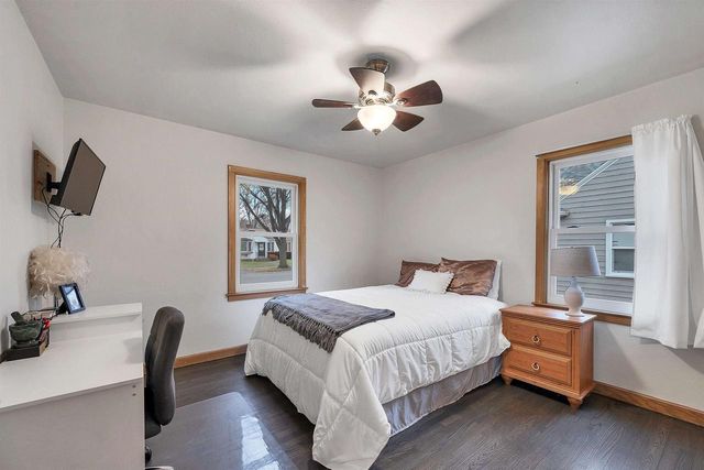 915 COLONIAL AVENUE, Green Bay, WI 54304