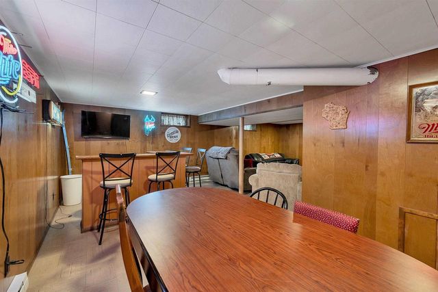 915 COLONIAL AVENUE, Green Bay, WI 54304