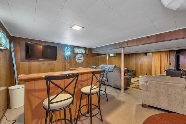 915 COLONIAL AVENUE, Green Bay, WI 54304