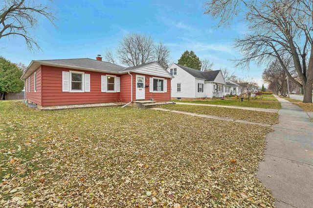915 COLONIAL AVENUE, Green Bay, WI 54304