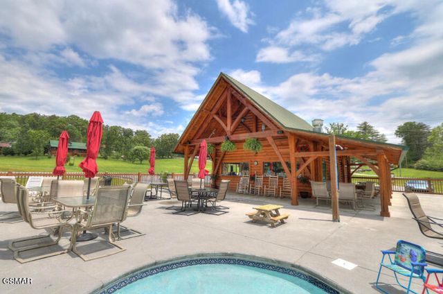 1876 Natures Lane, Sevierville, TN 37862