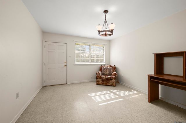 12445 Middlewood Dr, Baker, LA 70714