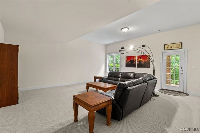 14331 Roderick Ct, Midlothian, VA 23113
