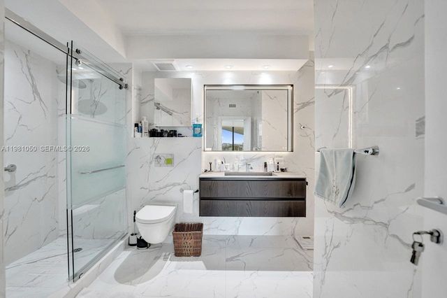 20281 E Country Club Drive 2209, Aventura, FL 33180