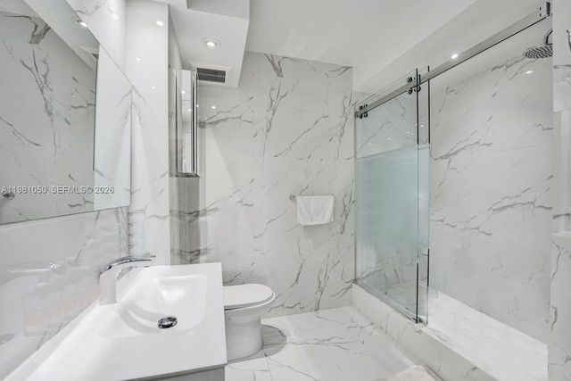 20281 E Country Club Drive 2209, Aventura, FL 33180