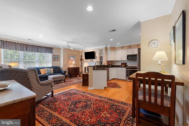 12103 TULLAMORE CT #402, Lutherville Timonium, MD 21093