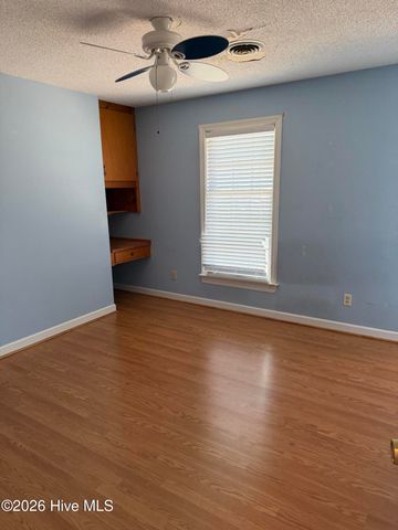 105 Demille Drive, Washington, NC 27889