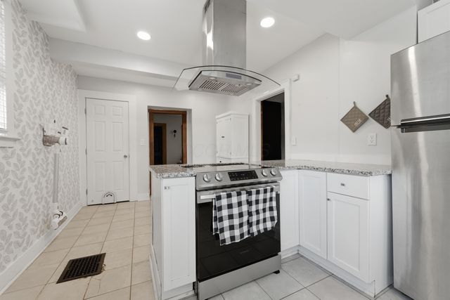 615 Larcomb Avenue, Columbus, OH 43223