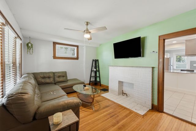 615 Larcomb Avenue, Columbus, OH 43223