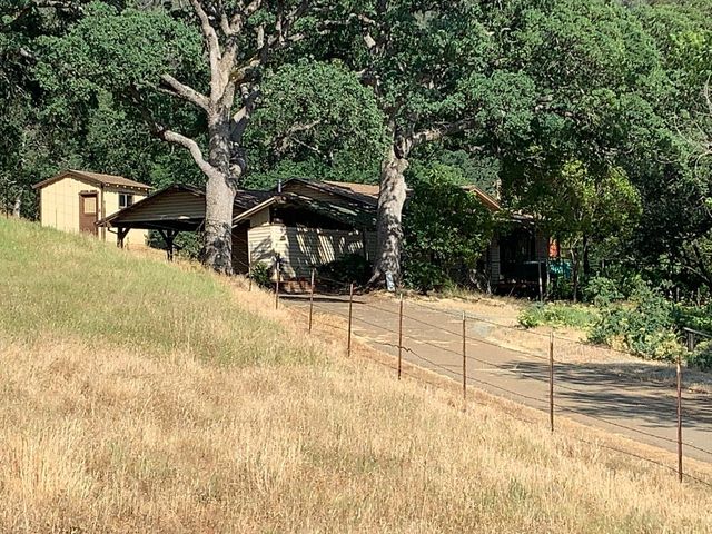 1172 Hodson Rd, Copperopolis, CA 95228