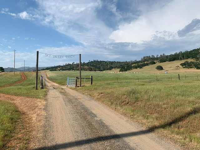 1172 Hodson Rd, Copperopolis, CA 95228