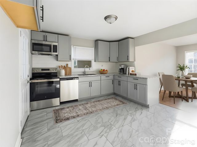 1420 Rollingwood Drive, Charlotte, NC 28217