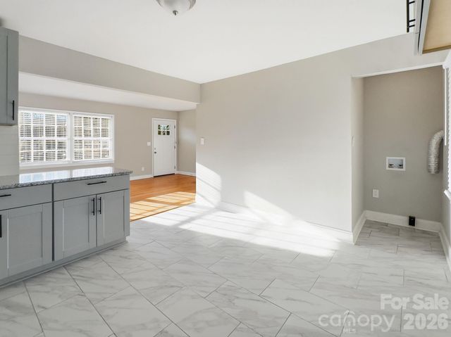 1420 Rollingwood Drive, Charlotte, NC 28217