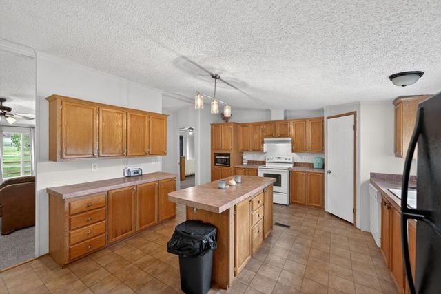 439591 E 210 Road, Vinita, OK 74301