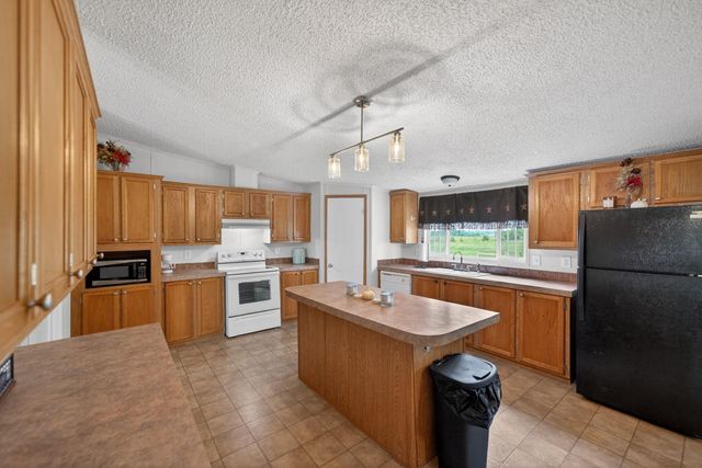 439591 E 210 Road, Vinita, OK 74301