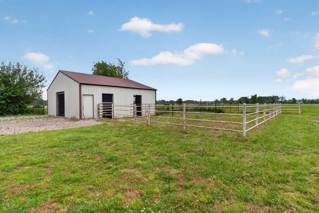 439591 E 210 Road, Vinita, OK 74301