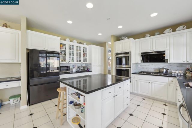 5004 Star Mine Way, Antioch, CA 94531