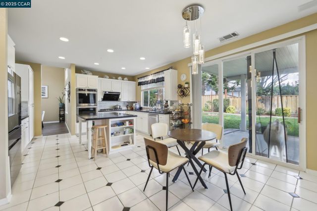 5004 Star Mine Way, Antioch, CA 94531