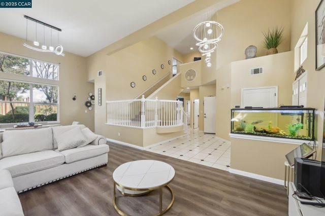 5004 Star Mine Way, Antioch, CA 94531