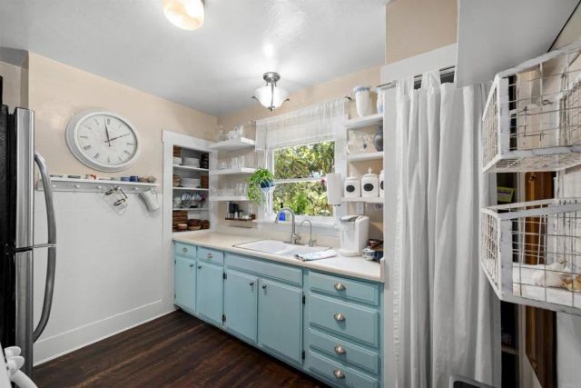 617 8th, Coronado, CA 92118