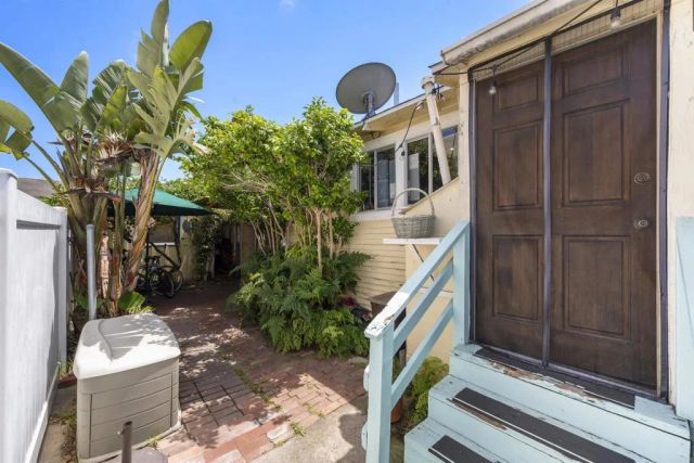 617 8th, Coronado, CA 92118