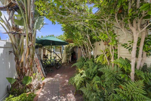617 8th, Coronado, CA 92118