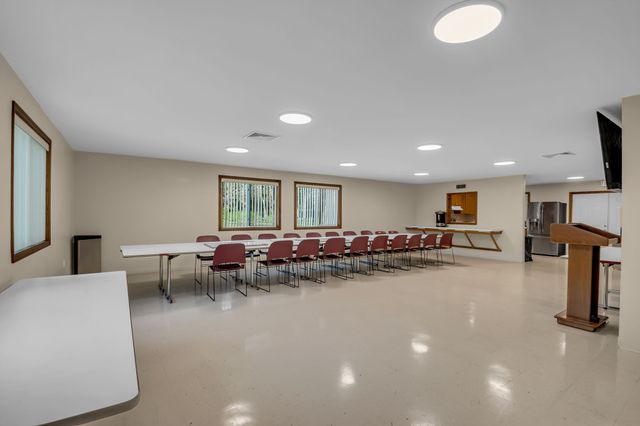 317 W Railroad St, Petersburg, TN 37144