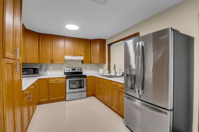 317 W Railroad St, Petersburg, TN 37144