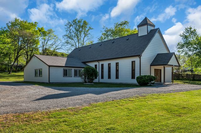 317 W Railroad St, Petersburg, TN 37144