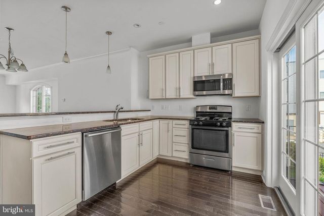 1015 N 3RD ST, Philadelphia, PA 19123