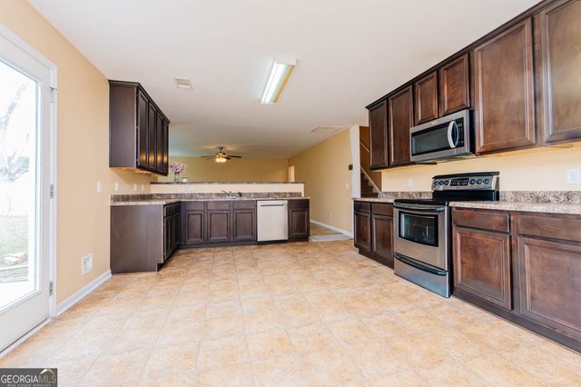 105 Stoney Creek Drive, Kathleen, GA 31047