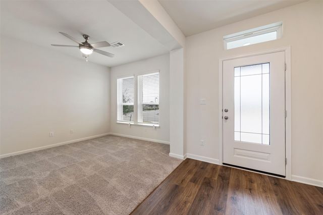 801 Simmental LOOP, Hutto, TX 78634